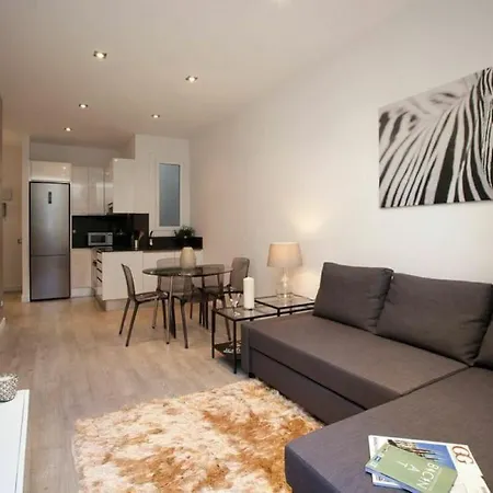 Bed&bcn Enamorats Apartman *